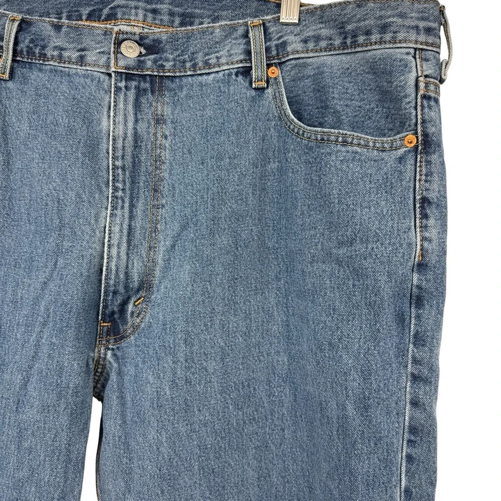 Levi's 550 Relaxed Fit Jeans Men 46x29 (44x28 Measured) Light Wash Denim Red Tab